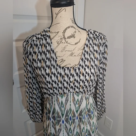 Chico's Boho Black, White And Metallic Gold Geometric Long Sleeve Dress Size 6 - Picture 2 of 10